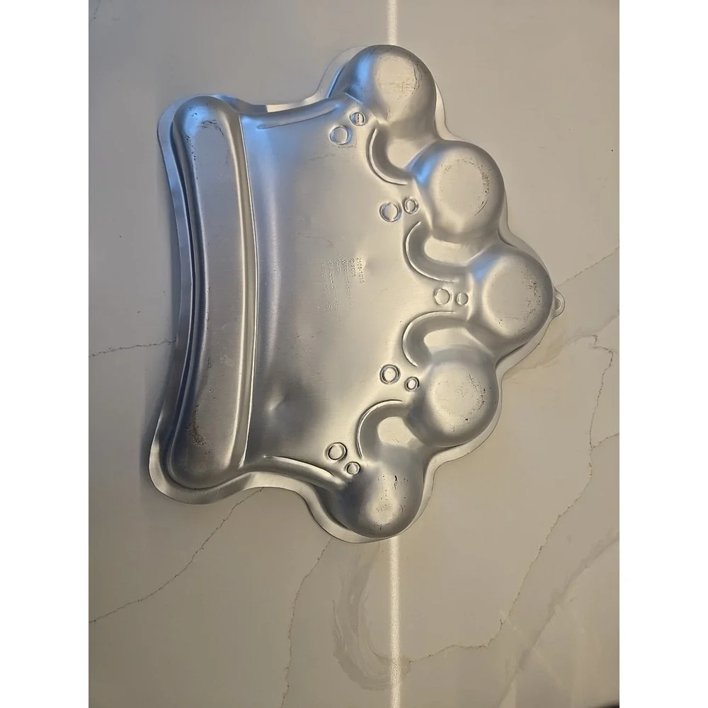 Princess Crown Aluminum Cake Pan from Wilton‎ #2105-1015